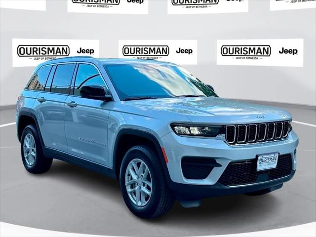 2024 Jeep Grand Cherokee GRAND CHEROKEE LAREDO X 4X4