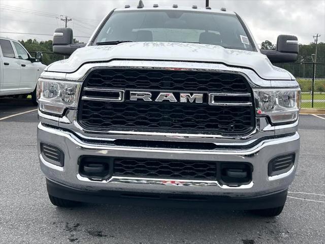 2024 RAM Ram 3500 Chassis Cab RAM 3500 TRADESMAN CREW CAB CHASSIS 4X4 60 CA