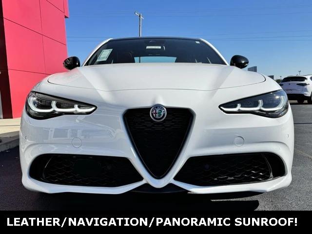 2024 Alfa Romeo Giulia GIULIA VELOCE RWD