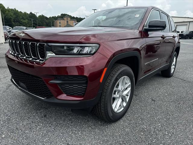 2024 Jeep Grand Cherokee GRAND CHEROKEE LAREDO X 4X4