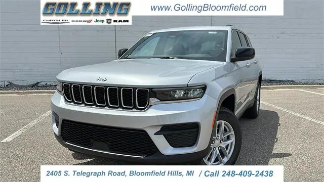 2024 Jeep Grand Cherokee GRAND CHEROKEE LAREDO X 4X4