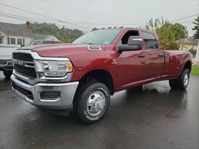 2024 RAM Ram 3500 RAM 3500 TRADESMAN CREW CAB 4X4 8 BOX