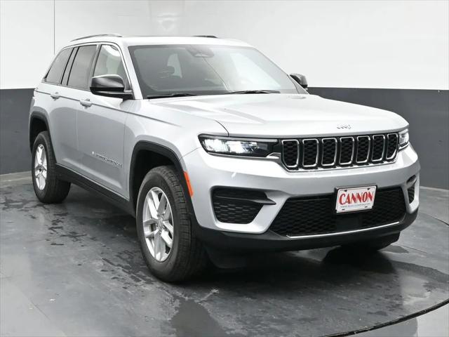 2024 Jeep Grand Cherokee GRAND CHEROKEE LAREDO X 4X4