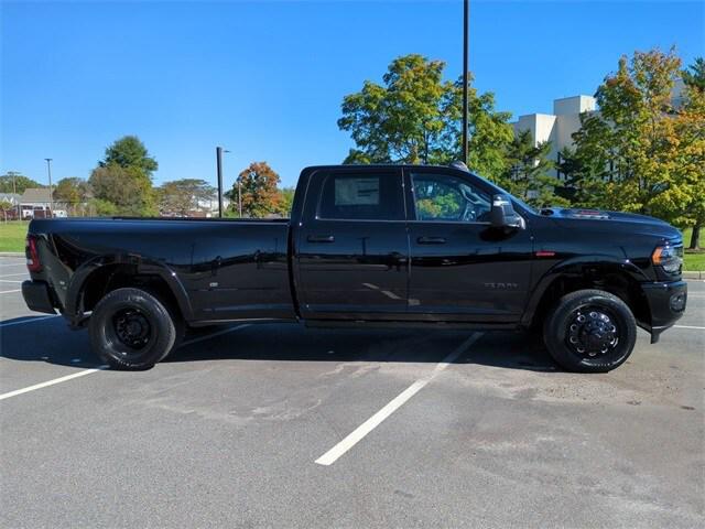 2024 RAM Ram 3500 RAM 3500 LIMITED CREW CAB 4X4 8 BOX