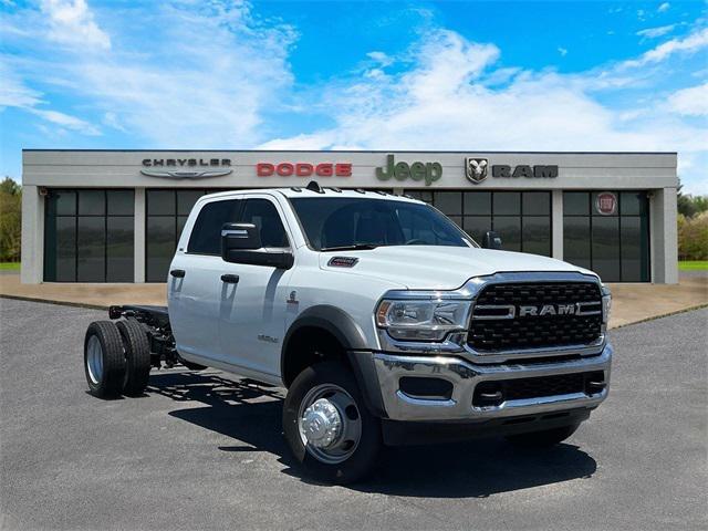 2024 RAM Ram 4500 Chassis Cab RAM 4500 SLT CHASSIS CREW CAB 4X4 60 CA