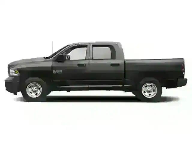 2024 RAM Ram 1500 Classic RAM 1500 CLASSIC TRADESMAN CREW CAB 4X4 64 BOX