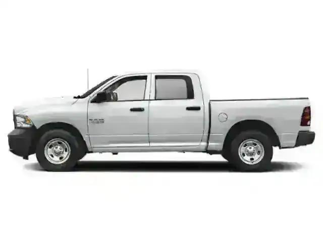 2024 RAM Ram 1500 Classic RAM 1500 CLASSIC TRADESMAN CREW CAB 4X4 64 BOX