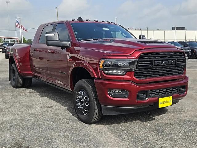 2024 RAM Ram 3500 RAM 3500 LIMITED MEGA CAB 4X4 64 BOX