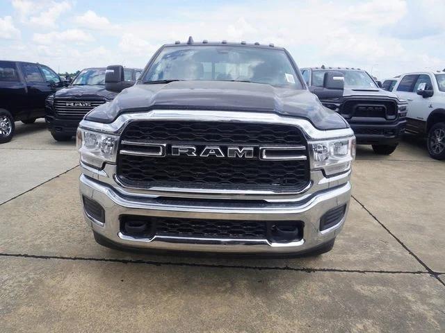 2024 RAM Ram 3500 RAM 3500 TRADESMAN CREW CAB 4X4 8 BOX