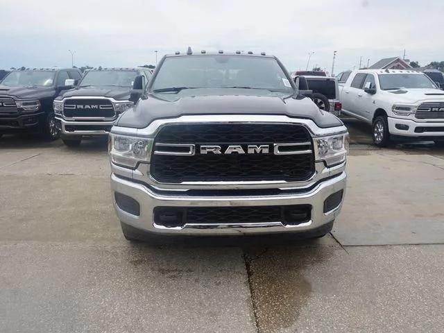 2024 RAM Ram 3500 RAM 3500 TRADESMAN CREW CAB 4X4 8 BOX