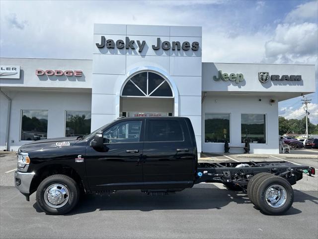 2024 RAM Ram 3500 Chassis Cab RAM 3500 TRADESMAN CREW CAB CHASSIS 4X4 60 CA