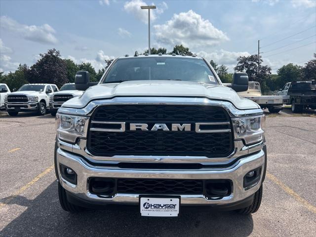 2024 RAM Ram 5500 Chassis Cab RAM 5500 TRADESMAN CHASSIS REGULAR CAB 4X4 84 CA