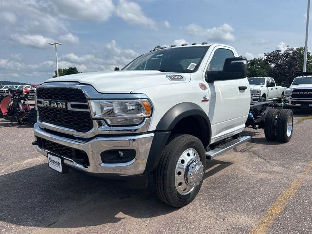 2024 RAM Ram 5500 Chassis Cab RAM 5500 TRADESMAN CHASSIS REGULAR CAB 4X4 84 CA