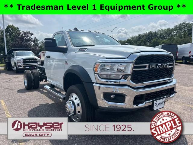 2024 RAM Ram 5500 Chassis Cab RAM 5500 TRADESMAN CHASSIS REGULAR CAB 4X4 84 CA