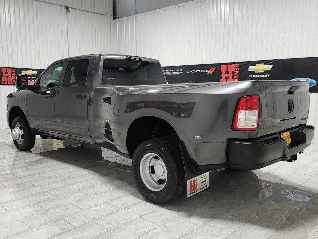 2024 RAM Ram 3500 RAM 3500 TRADESMAN CREW CAB 4X4 8 BOX