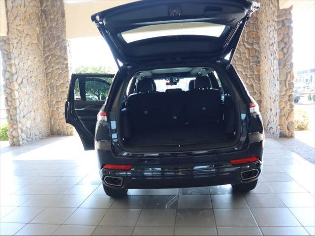 2024 Jeep Grand Cherokee Anniversary Edition