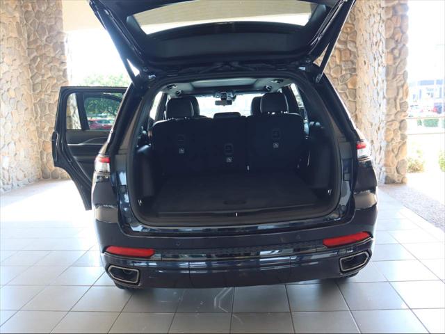 2024 Jeep Grand Cherokee Anniversary Edition