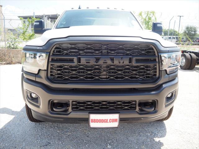 2024 RAM Ram 5500 Chassis Cab RAM 5500 TRADESMAN CHASSIS REGULAR CAB 4X2 120 CA