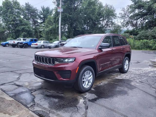 2024 Jeep Grand Cherokee GRAND CHEROKEE LAREDO X 4X4