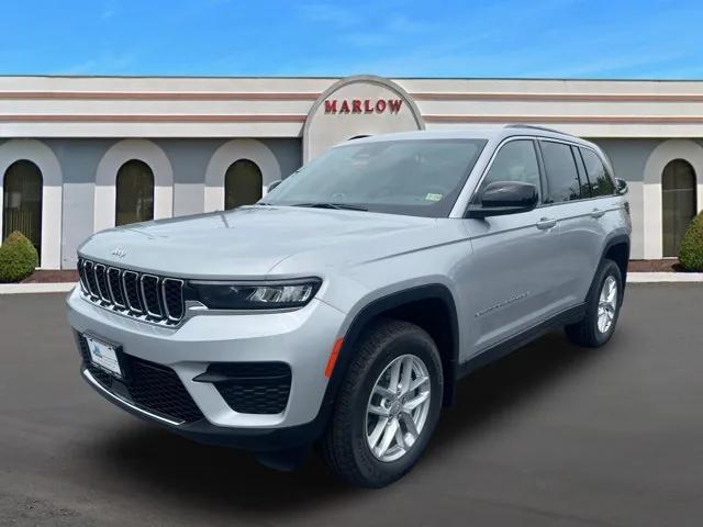 2024 Jeep Grand Cherokee GRAND CHEROKEE LAREDO X 4X4