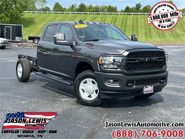 2024 RAM Ram 3500 Chassis Cab RAM 3500 TRADESMAN CREW CAB CHASSIS 4X4 60 CA