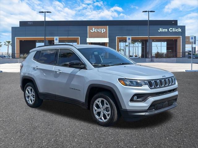 2024 Jeep Compass COMPASS LATITUDE 4X4