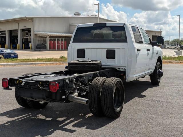 2024 RAM Ram 3500 Chassis Cab RAM 3500 TRADESMAN CREW CAB CHASSIS 4X4 60 CA