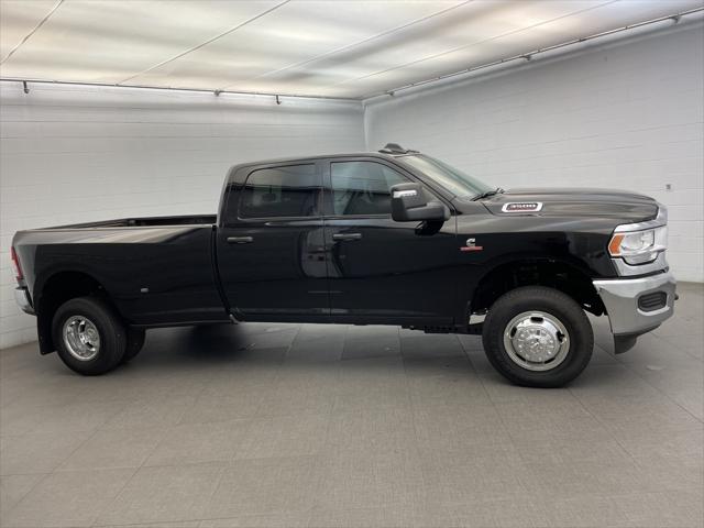 2024 RAM Ram 3500 RAM 3500 TRADESMAN CREW CAB 4X4 8 BOX