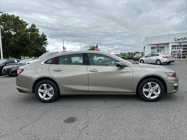 2022 Chevrolet Malibu FWD LT