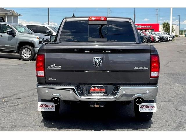 2017 RAM 1500 Big Horn Crew Cab 4x4 57 Box