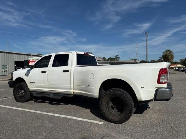 2020 RAM 3500 Tradesman Crew Cab 4x4 8 Box 2020 RAM 3500 Tradesman Crew Cab 4x4 8 Box