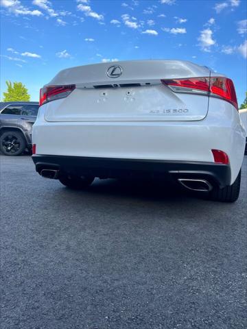 2017 Lexus IS 300 Base AWD 4dr Sedan
