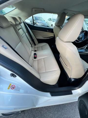 2017 Lexus IS 300 Base AWD 4dr Sedan