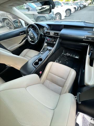 2017 Lexus IS 300 Base AWD 4dr Sedan