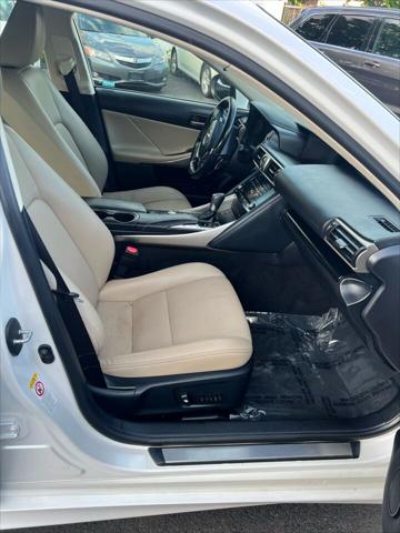 2017 Lexus IS 300 Base AWD 4dr Sedan
