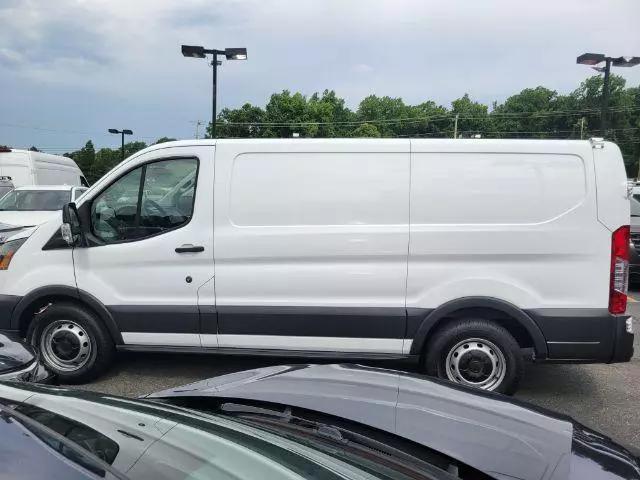 2016 Ford Transit Low Roof w/Sliding Side Door w/RWB Van 3D