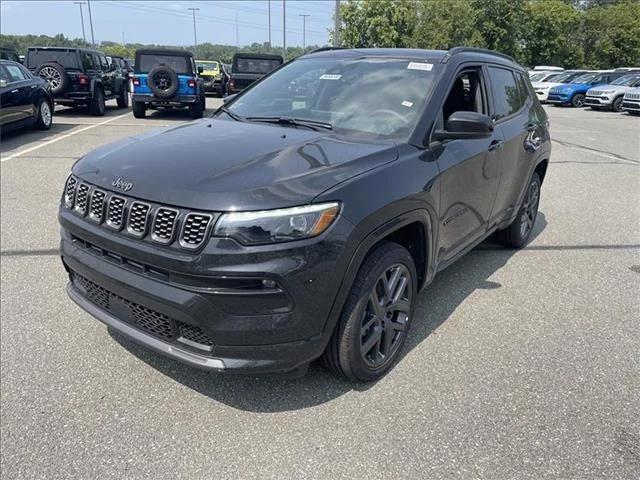 2024 Jeep Compass COMPASS LIMITED 4X4