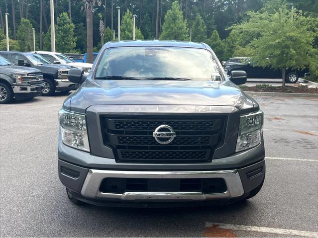 2022 Nissan TITAN Crew Cab SV 4x2