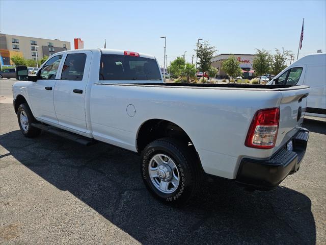 2023 RAM 3500 Tradesman Crew Cab 4x4 8 Box