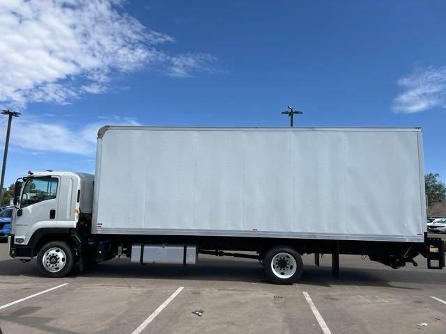 2024 Chevrolet 6500XD LCF Medium ASH Gray