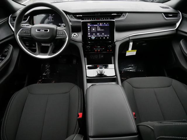 2024 Jeep Grand Cherokee Laredo X 4x4