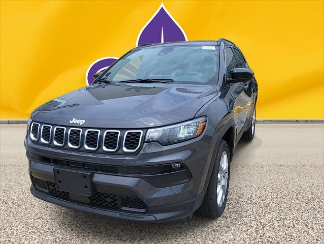 2024 Jeep Compass COMPASS LATITUDE LUX 4X4