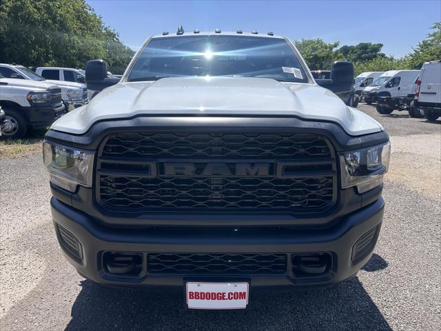 2024 RAM Ram 3500 Chassis Cab RAM 3500 TRADESMAN CHASSIS REGULAR CAB 4X4 60 CA