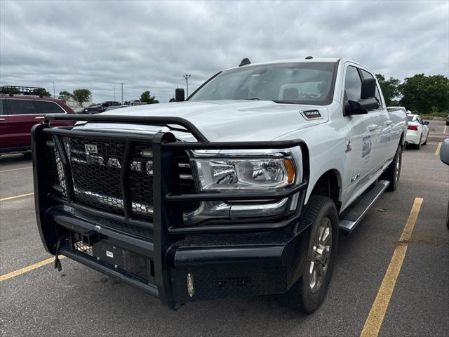 2022 RAM 3500 Big Horn Crew Cab 4x4 8 Box