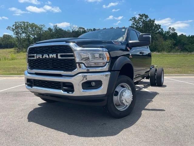 2024 RAM Ram 5500 Chassis Cab RAM 5500 TRADESMAN CHASSIS CREW CAB 4X4 60 CA