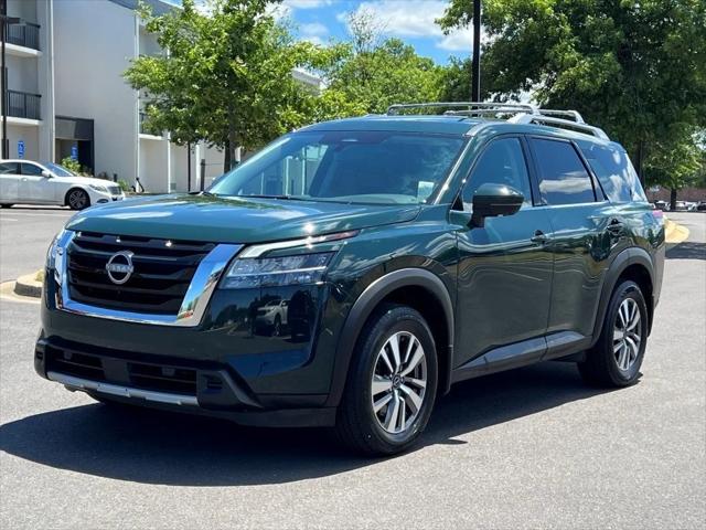 2023 Nissan Pathfinder SL 4WD