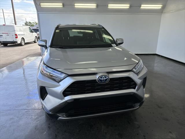 2023 Toyota RAV4 SE Hybrid