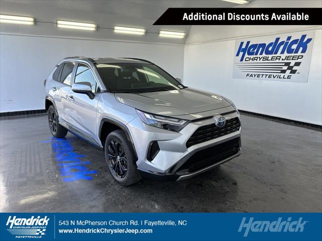 2023 Toyota RAV4 SE Hybrid