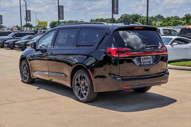 2024 Chrysler Pacifica PACIFICA LIMITED AWD