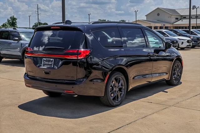 2024 Chrysler Pacifica PACIFICA LIMITED AWD